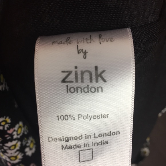 Zink london black with daisies print dress - Picture 7 of 7